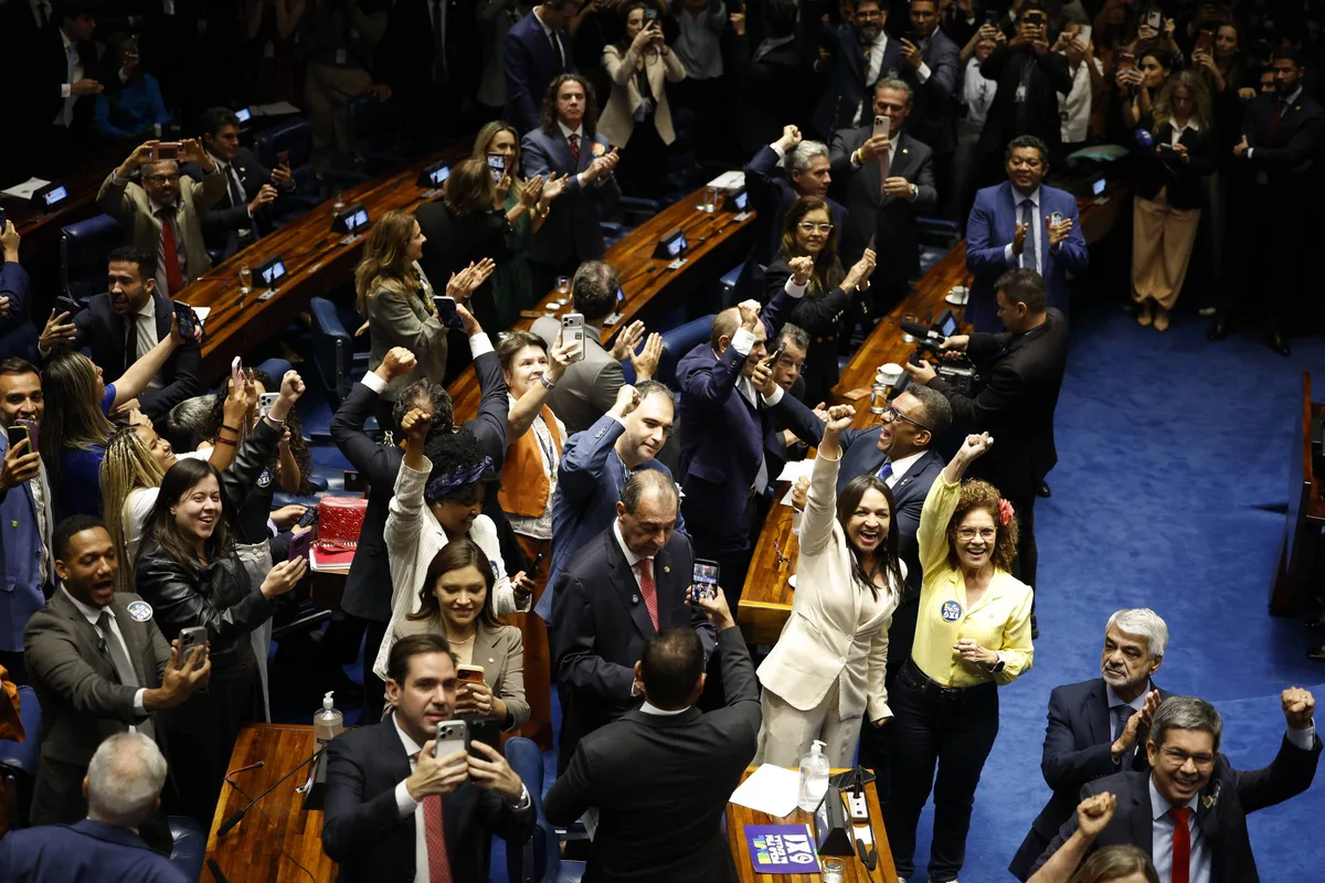 Estudo da década de 80 mostra que redução da jornada não causou desemprego; entenda