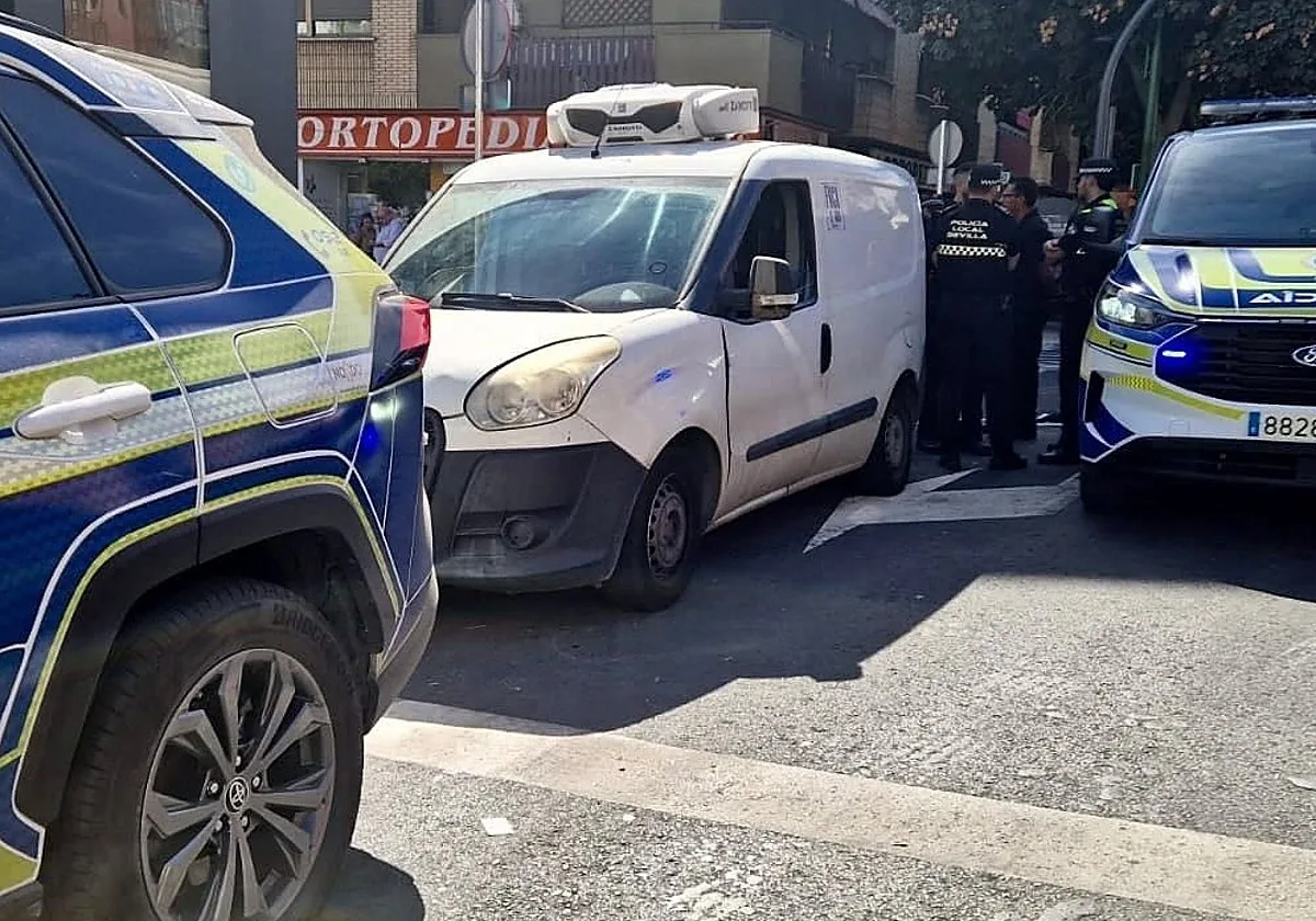 Intervenidos 300 kilogramos de pescado, carne y marisco transportados sin garantía sanitaria