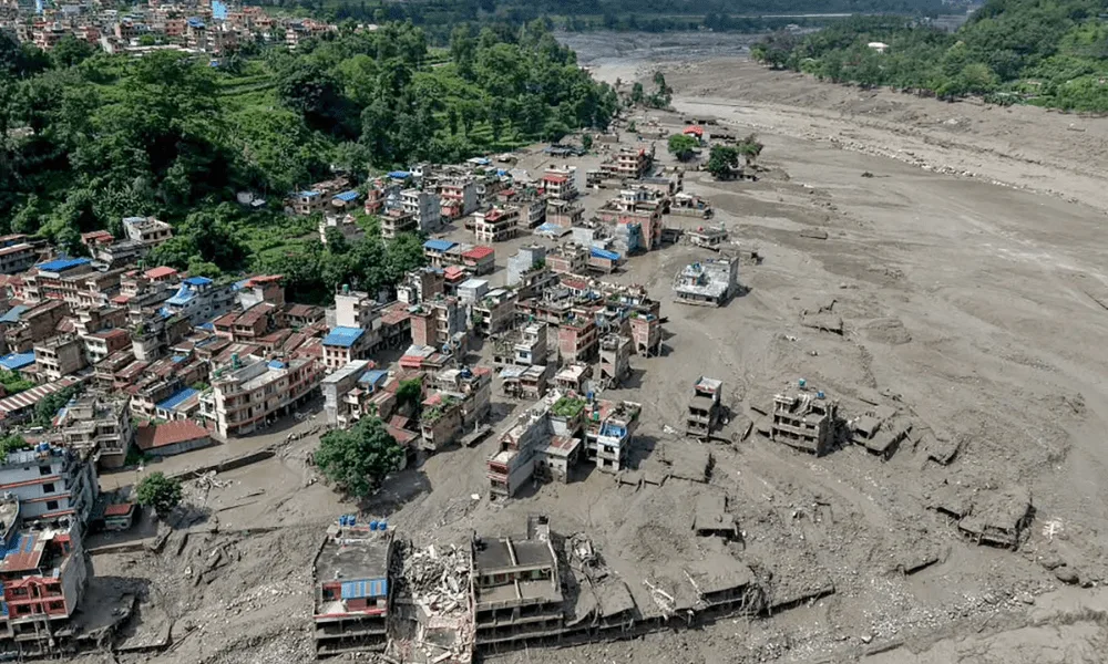 Enchentes entre Nepal e Tibete deixam ao menos 392 mortos e mais de 1.400 desaparecidos