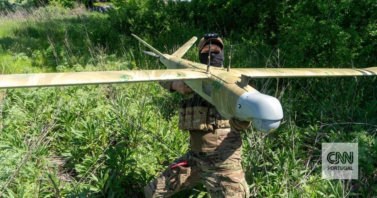 Reformado russo multado em milhares de rublos por abater drones com espingarda
