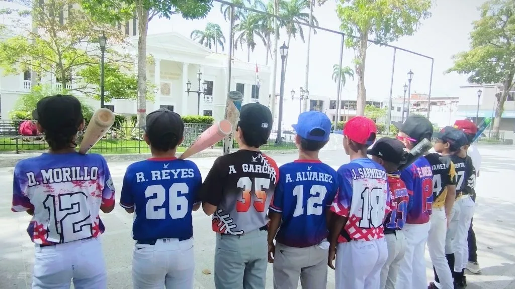 Selección Sub-10 de Béisbol de Yaracuy solicita transporte al gobernador para asistir a campeonato nacional