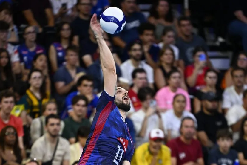 Les Bleus terminent la phase de groupes par un premier revers au tie-break face à la Roumanie