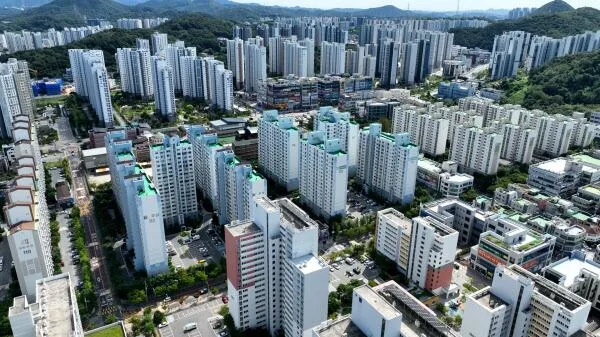 [단독] 가구당 1000만원 뜯기고, 옆 동네 도로 깔아줬다…시흥 1.8만 가구 분노