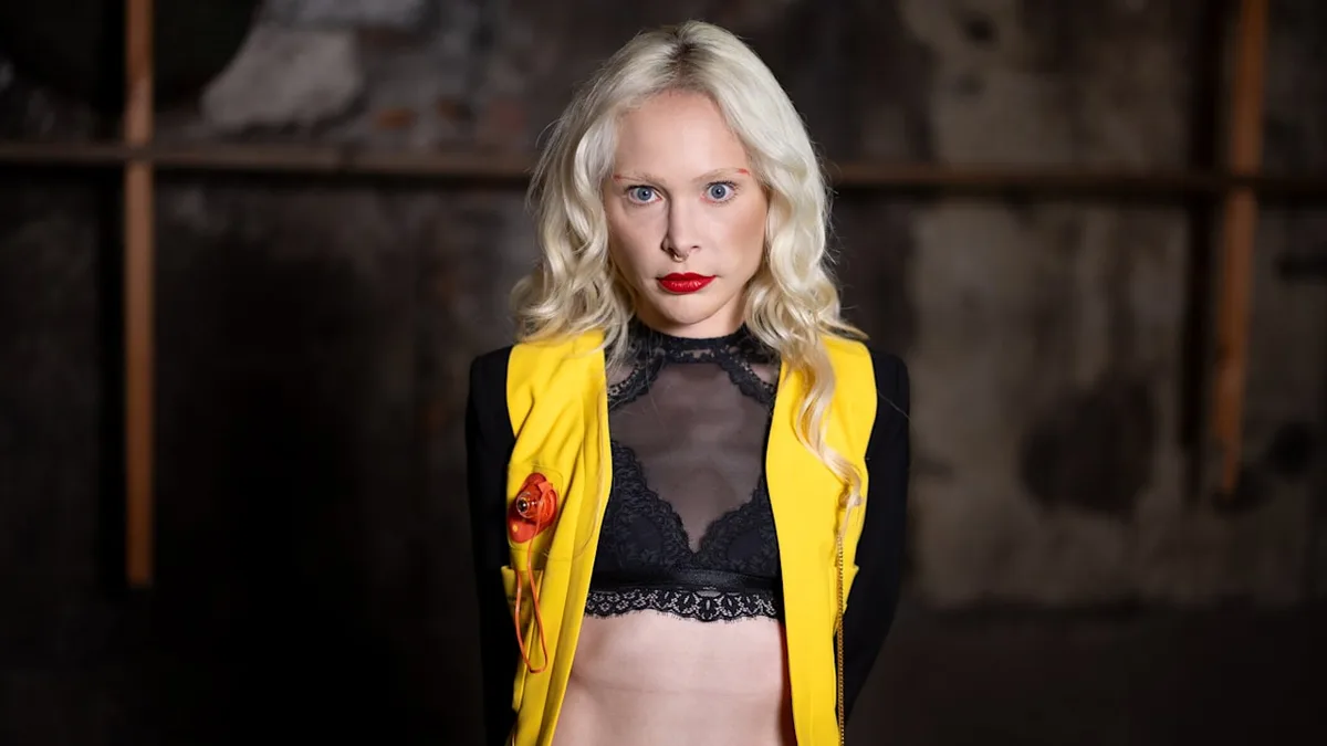 Theresia Fischer im Steckbrief - GNTM-Hochzeit, Beinverlängerung und Reality-Shows