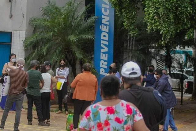 Fila de espera no Estado cai para seis dias na perícia do INSS
