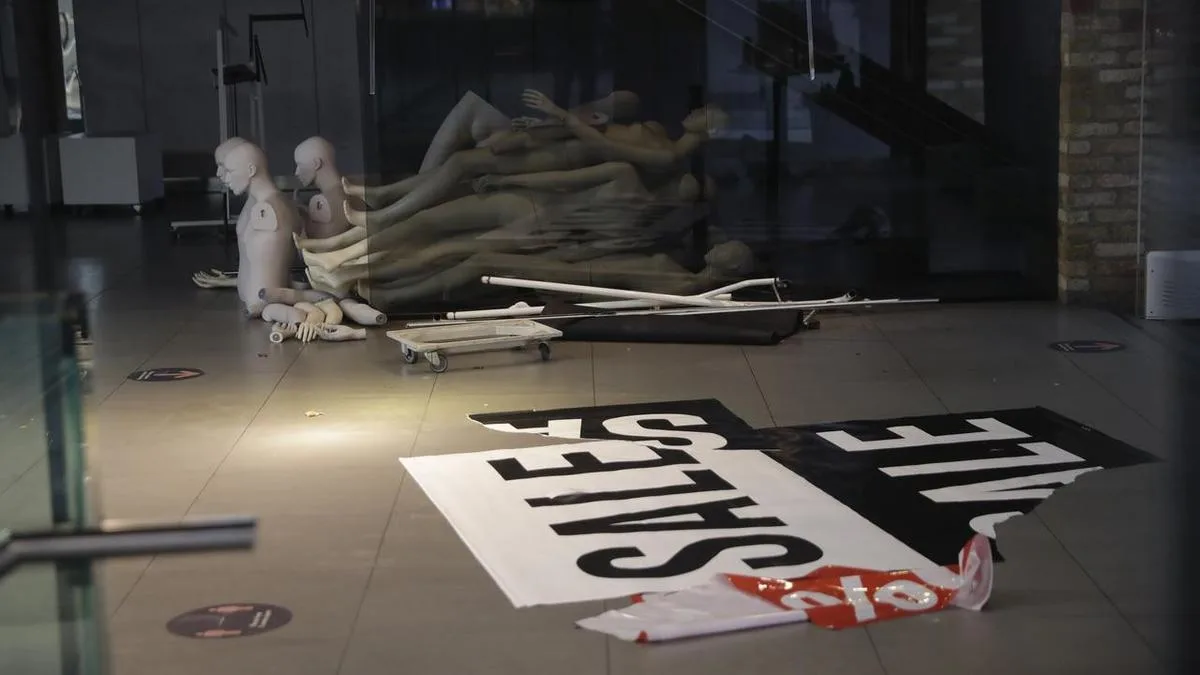 Rag trade casualties: why Aussie brands are going broke