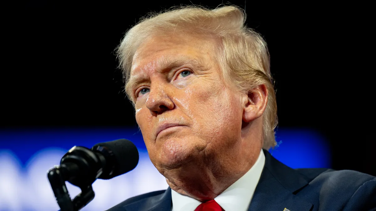 White House Staff Blame Media Ban on President Being Left Unsupervised