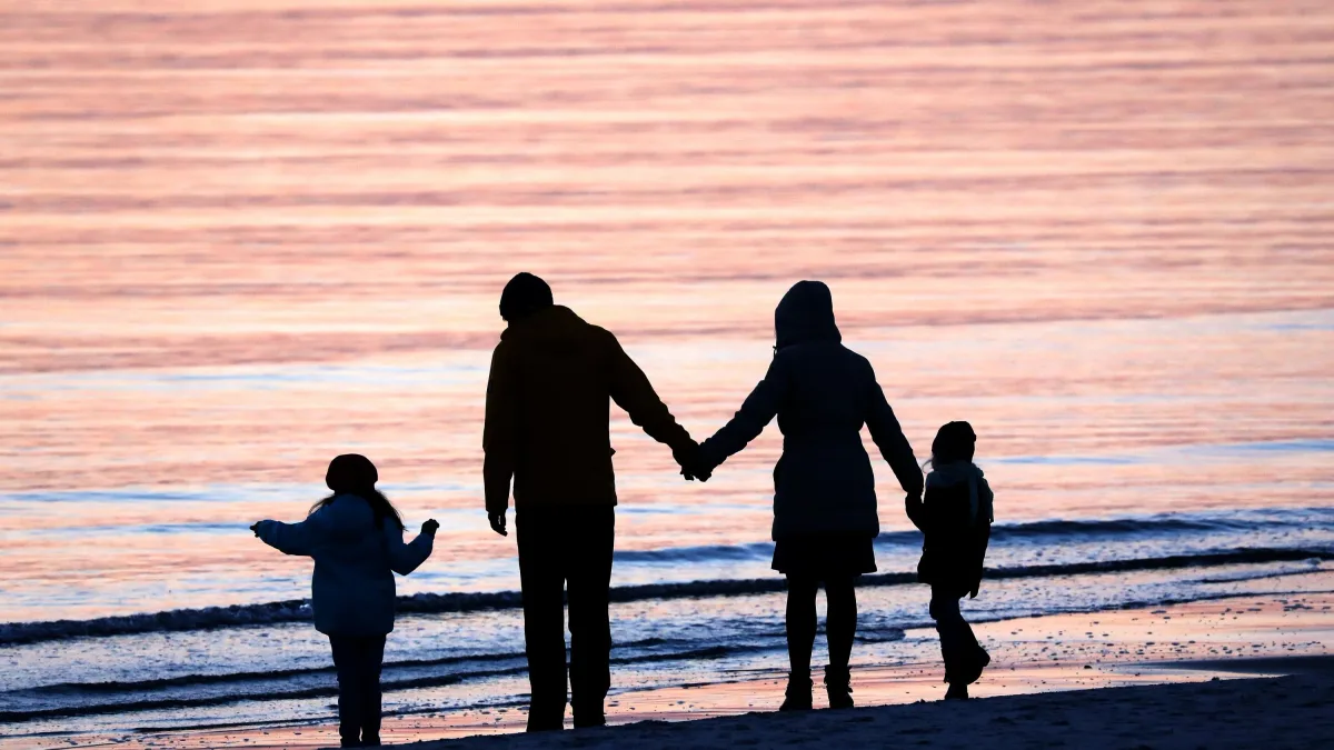 Paare mit Kinderwunsch: Warum werden nicht mehr Kinder adoptiert?