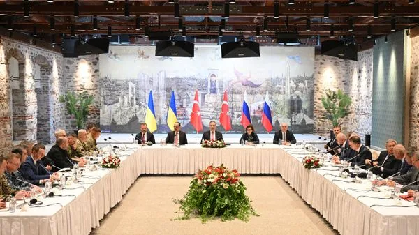 Russia Remains Open to Talks on Ukraine - Kremlin
