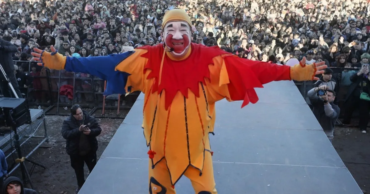 Multitudinario festejo en Cinco Saltos por el Día del Niño: cerca de 12 mil personas disfrutaron de Piñón Fijo
