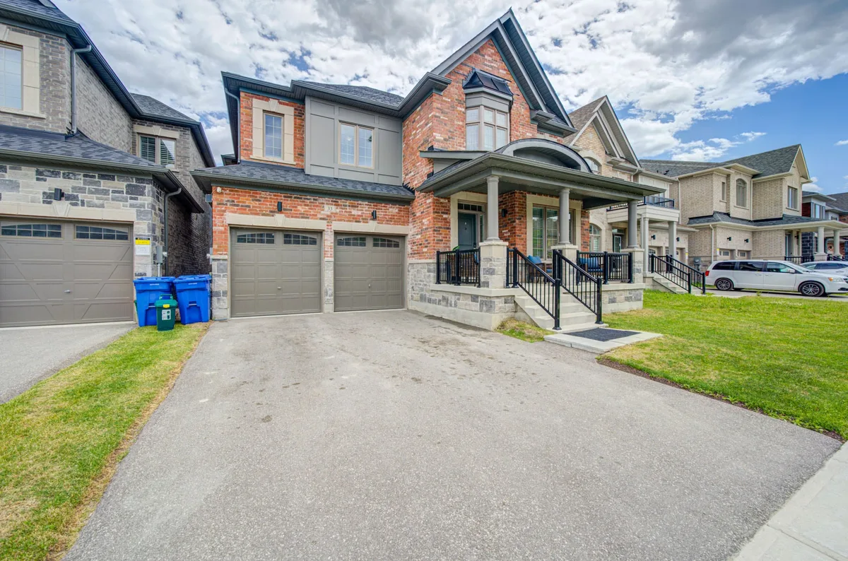 Five-bedroom home in Holland Landing sells after only two viewings