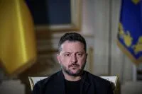 Zelensky anuncia retomada de ataques a refinarias russas e critica Trump