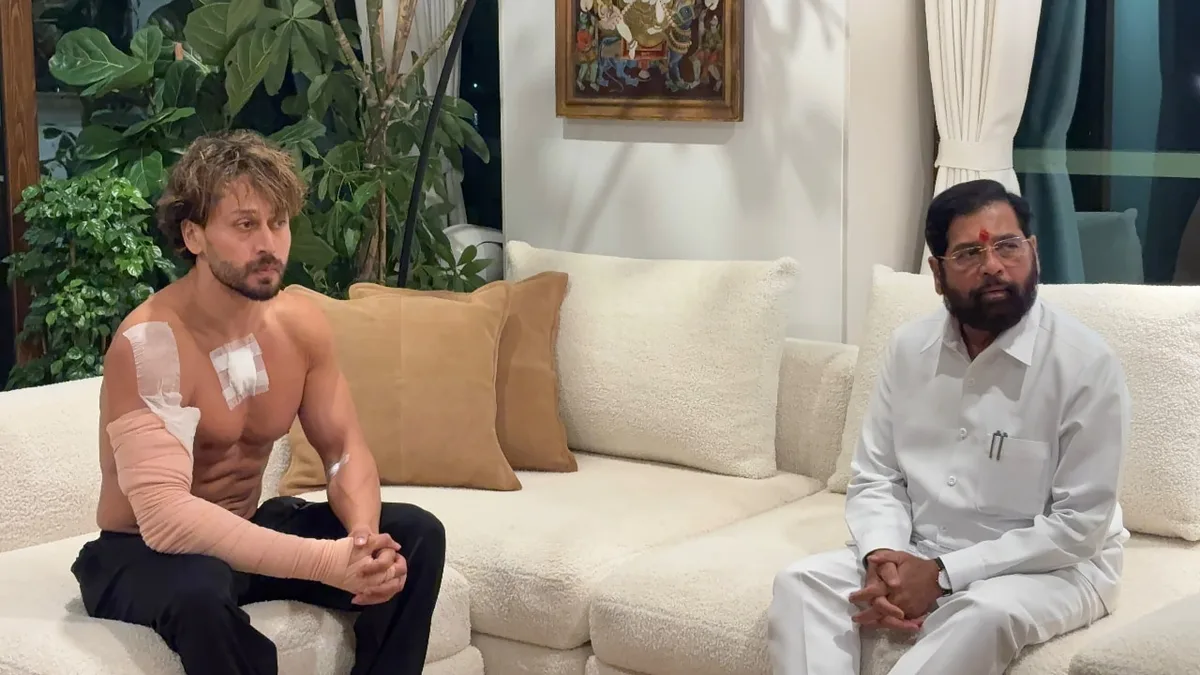 Arm Wrapped, Dressing On Chest: Tiger Shroff's 1st Pic After Attempt On Life