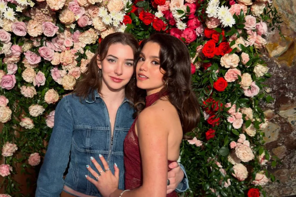 Elisa Annenberg celebra Dia da Visibilidade Lésbica com nova foto ao lado da namorada