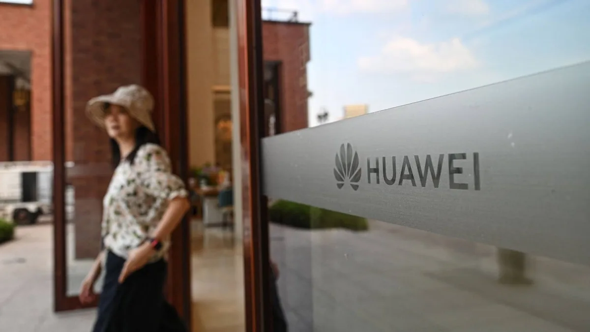 Huawei quickens AI chip pace, promises next entrant 3 quarters early
