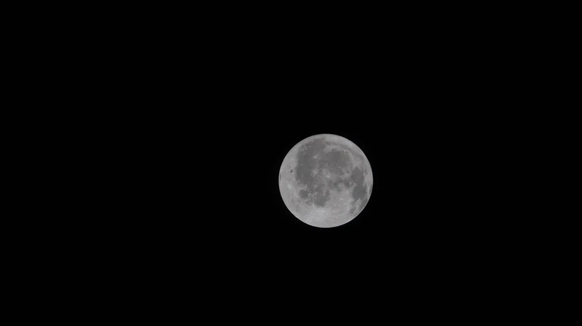 NASA explains how it's making batteries for the Moon's extreme temperatures