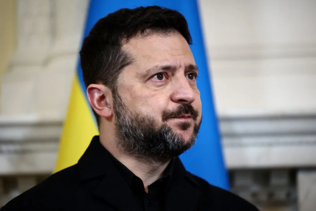 Ukraine resumes attacks on Russian oil refineries as relations with Trump sour