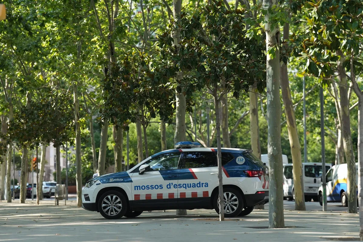 Los Mossos investigan un tiroteo sin heridos en L'Hospitalet (Barcelona) y detienen a 2 sospechosos