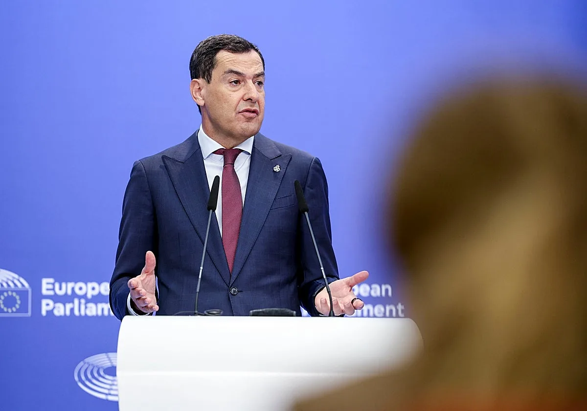 Juanma Moreno está convencido de que la visita de los Reyes será «muy fructífera» para la «autoestima» de los ceutíes