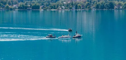 Österreich: Kleinflugzeug stürzt in Attersee – zwei Tote aus Deutschland vermutet