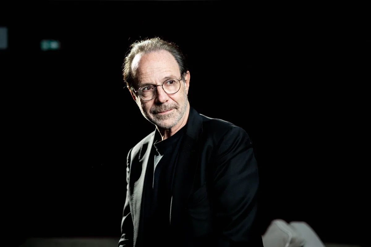 Marc Levy sur les listes d'artistes anti-RN de Pascal Praud : "C'est aussi stupide que dangereux"