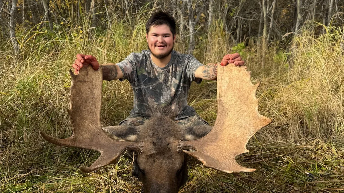 Fisher River Cree Nation students hunt for higher learning through land-based program