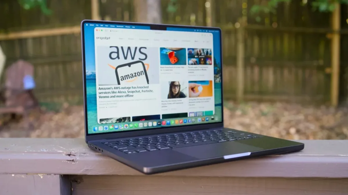 Apple reportedly plans touchscreen MacBook and iPad Mini launch for this month