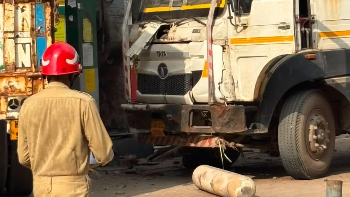 1 Killed, 6 Injured As CNG Cylinder Explodes At Fuel Pump In Delhi