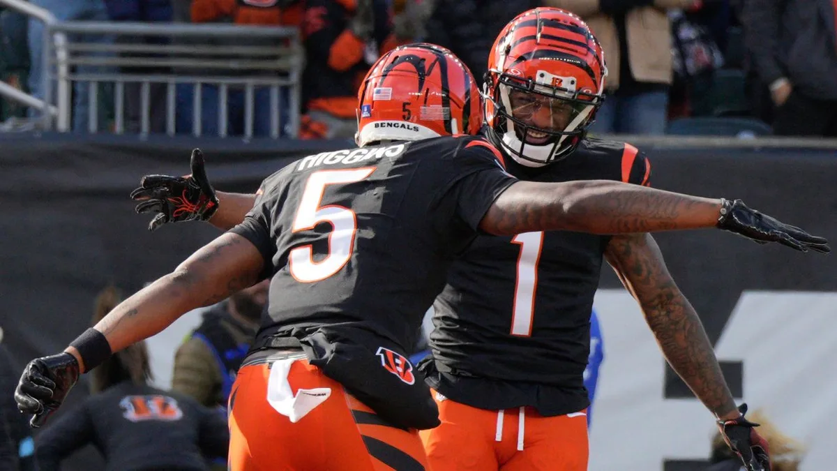 Bengals wide receivers Ja’Marr Chase, Tee Higgins active vs. Dolphins