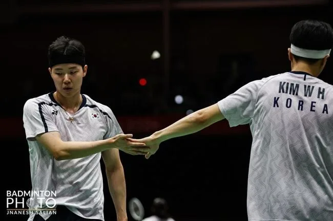 ‘와! 1세트 21-5, 10분 만에 이겼다고?’ 역시 세계 1위 김원호-서승재, 한일전 통쾌한 승리…덴마크오픈 4강 진출