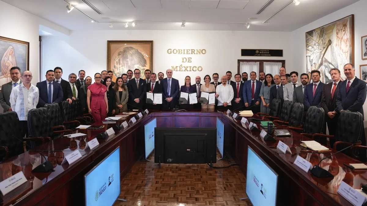 Tope a gasolina regular y diésel se extiende por otros seis meses