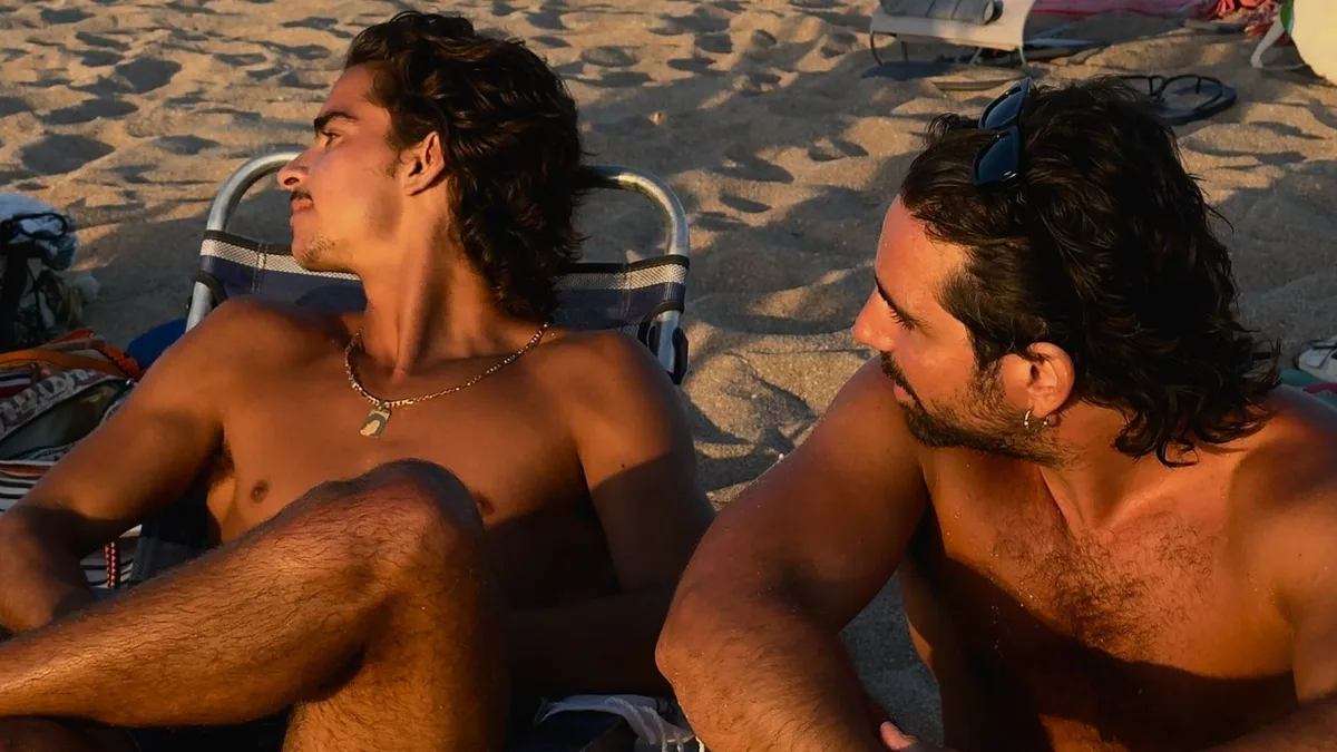 Los hijos de Lolita y Rosario Flores presumen de complicidad en la costa de Cádiz: las imágenes de sus vacaciones juntos