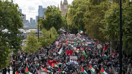 Thousands march in London to protest Israeli ‘genocide’ against Palestinians (VIDEO)