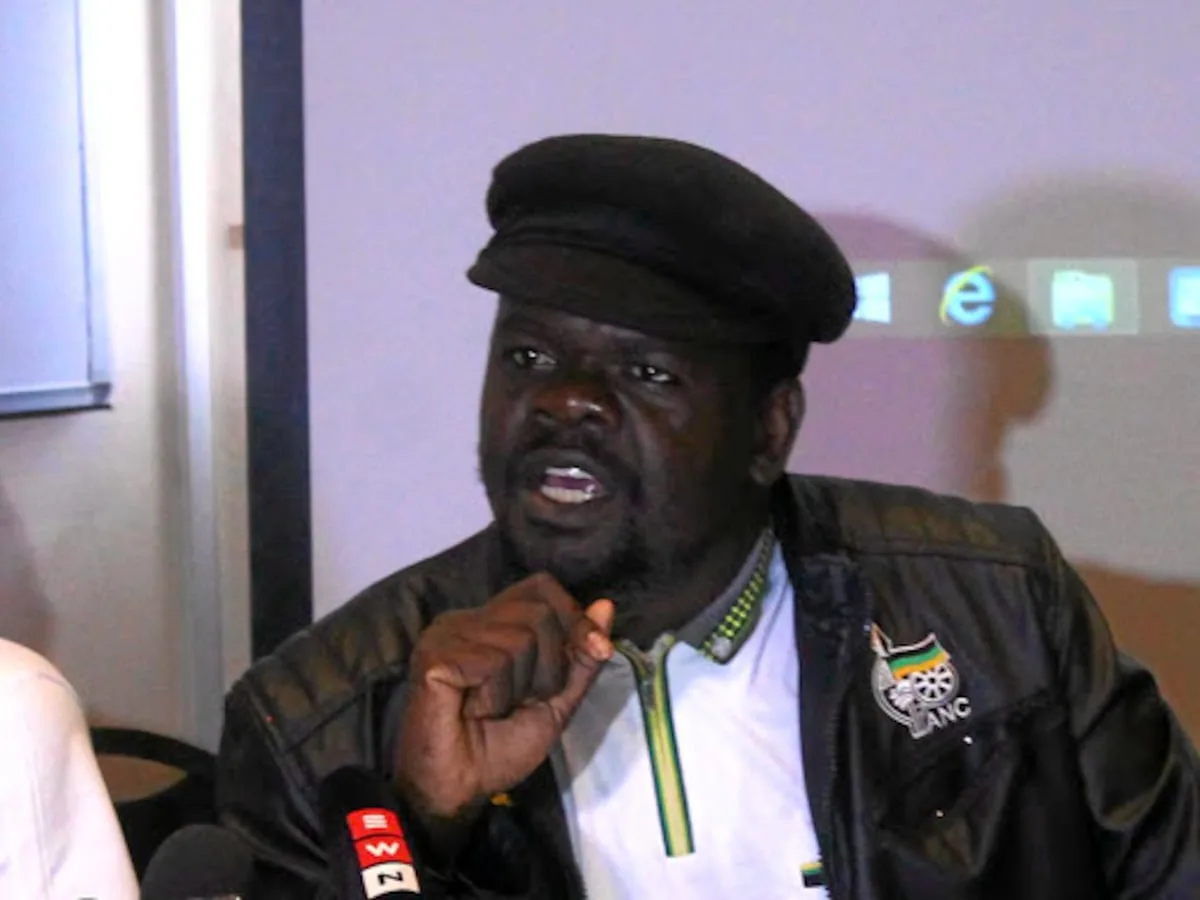 Maumela apologises, withdraws remarks to media in defence of Sibiya