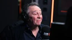 Comedian Paul Whitehouse mugged at London cash machine