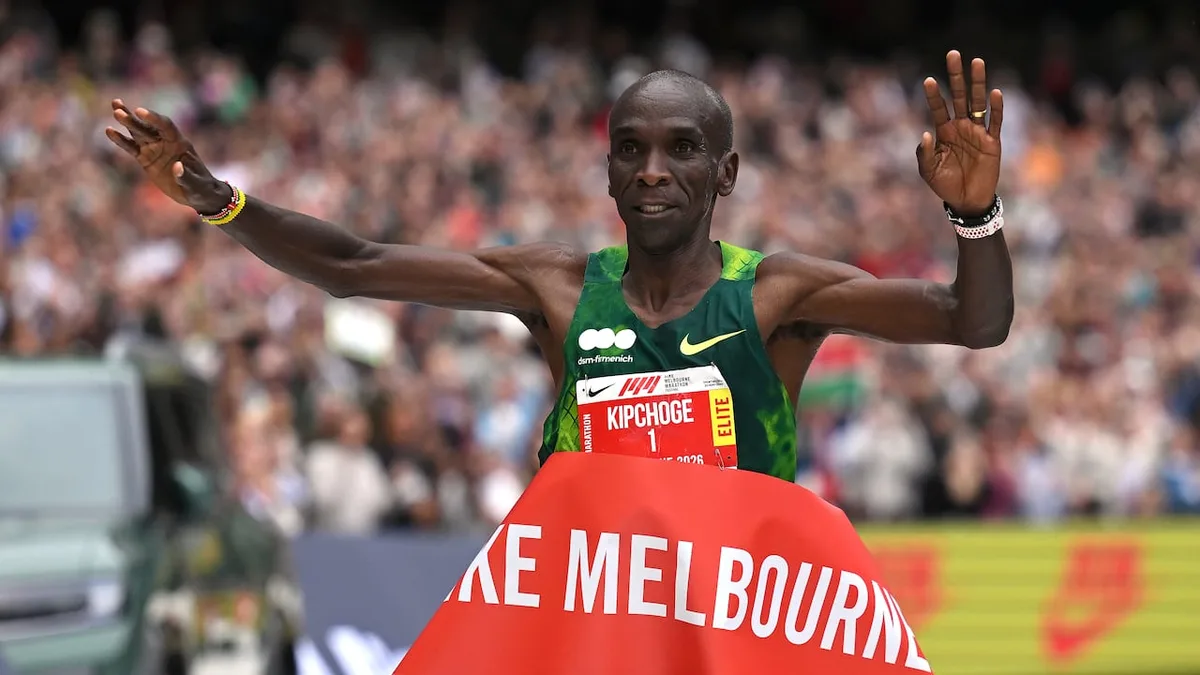 2-time Olympic champion Kipchoge ends 3-year victory drought with Melbourne Marathon win