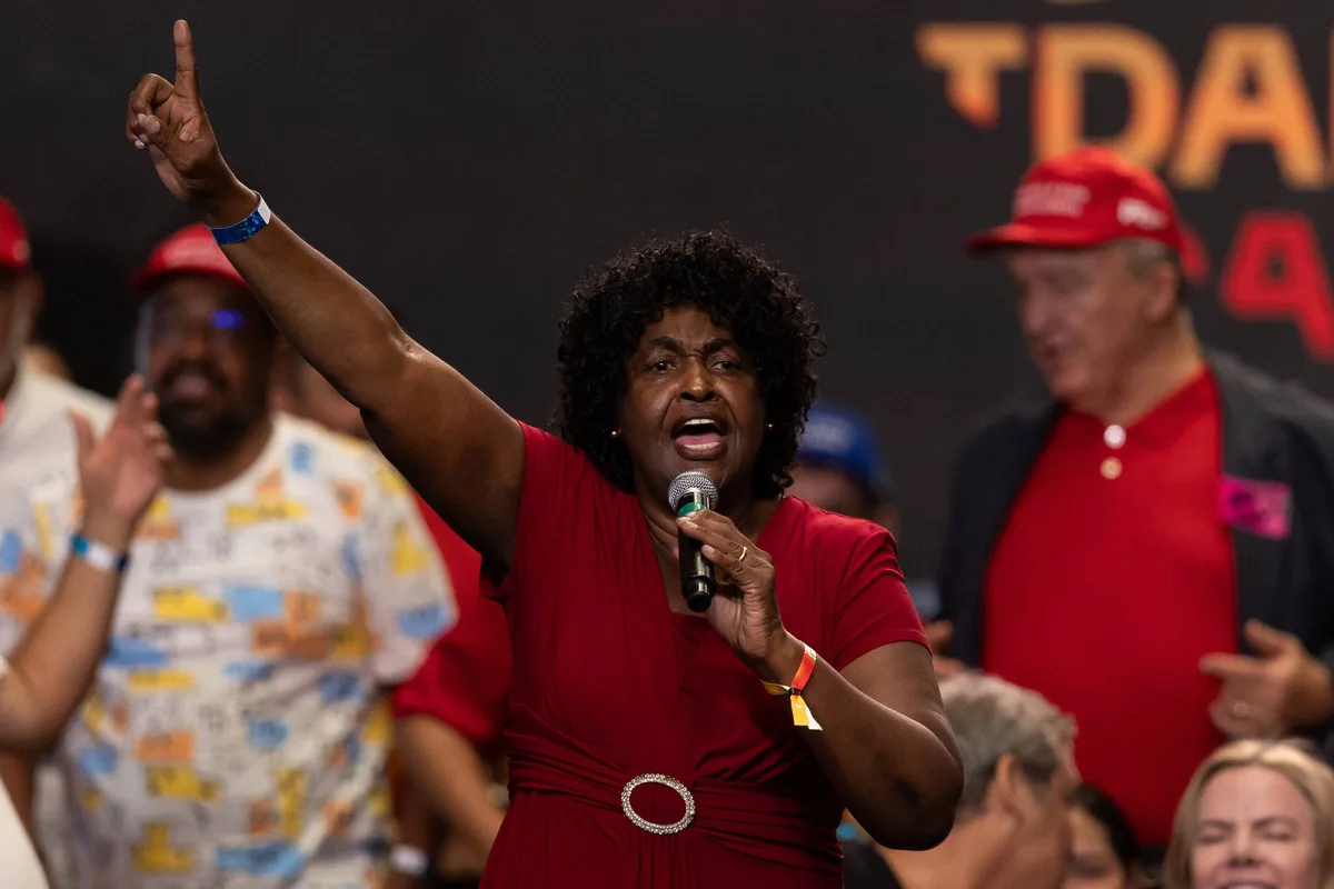 Datafolha: Benedita lidera com 15% ao Senado no Rio; 6 empatam na segunda vaga