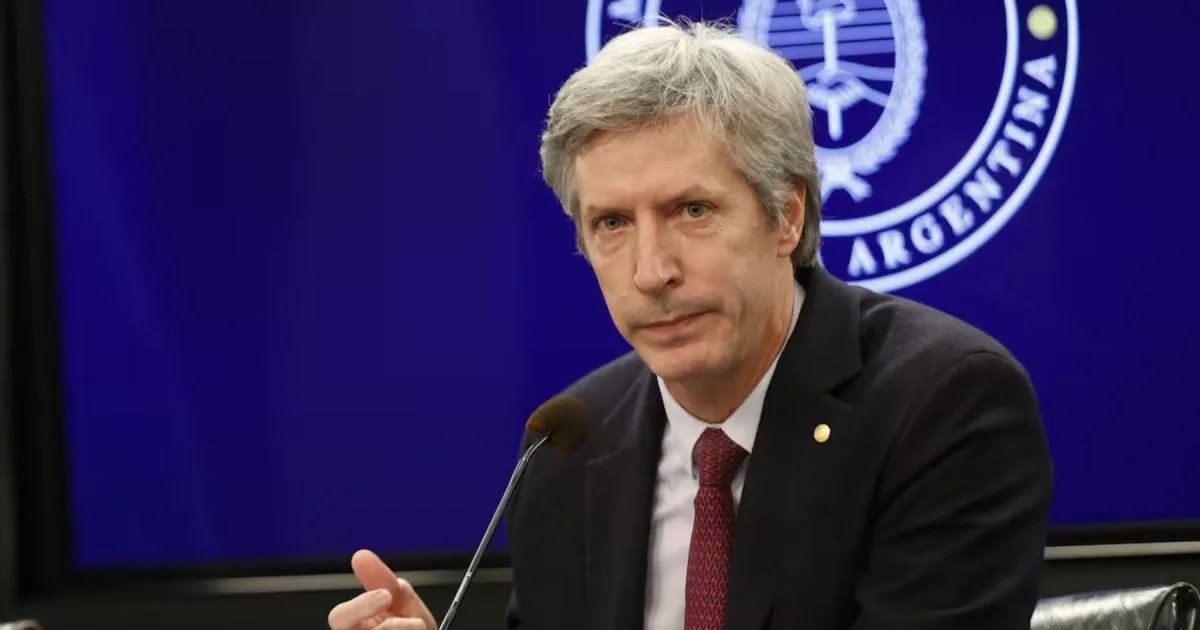 El BCRA avanza con el cobro con transferencia para créditos: las expectativas en medio del debate por la mora