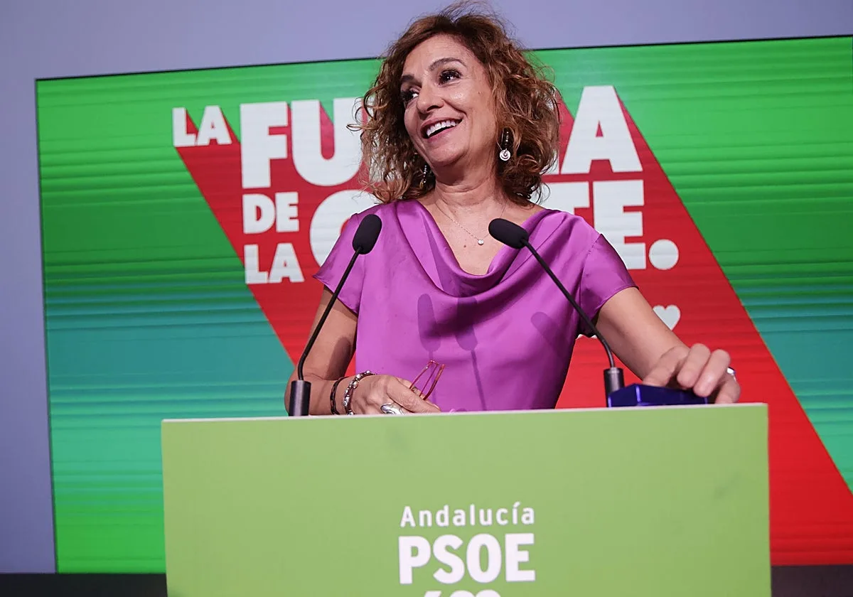 María Jesús Montero: «Estaré encantada de que Zapatero participe en la campaña en Andalucía»