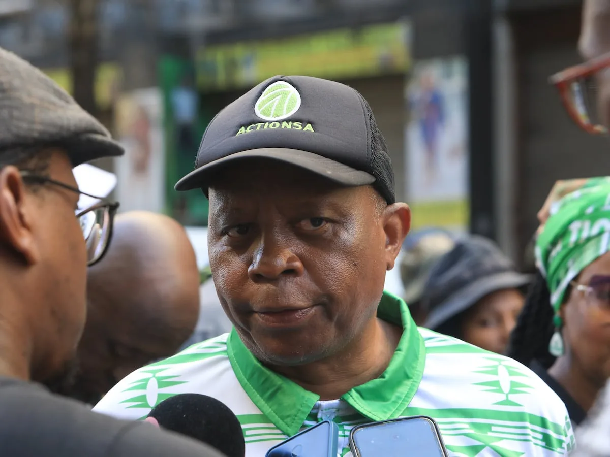 Mashaba skips Joburg mayoral debate, citing refusal to share platform with Zille