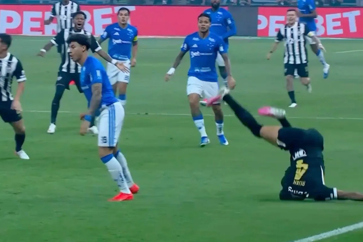 Atlético-MG: Ruan recebe alta após queda de cabeça contra o Cruzeiro