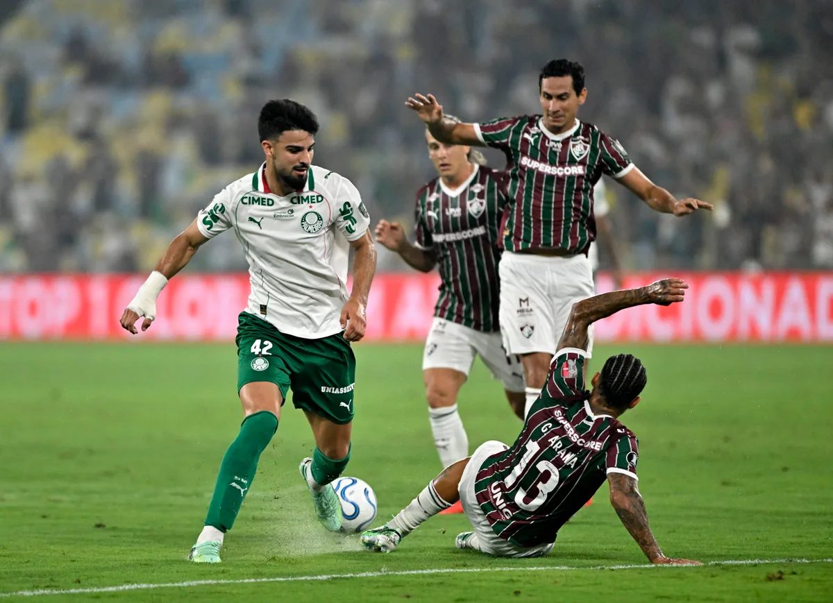 Análise: Fluminense prova do veneno do Palmeiras, e vaga na final depende de nova estratégia