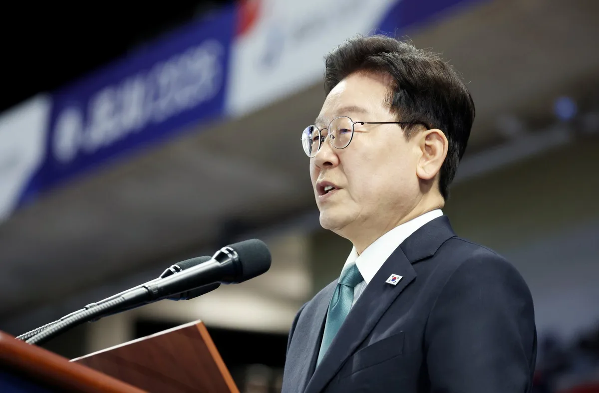 李 “부천 화재 소방대원 순직에 참담…안전대책 보완·희생 걸맞은 예우”