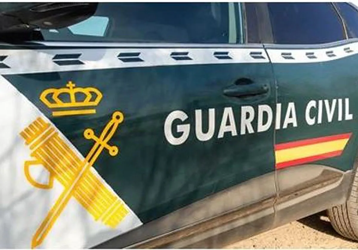 Investigan el hallazgo de dos cadáveres en plena calle en un pueblo de León