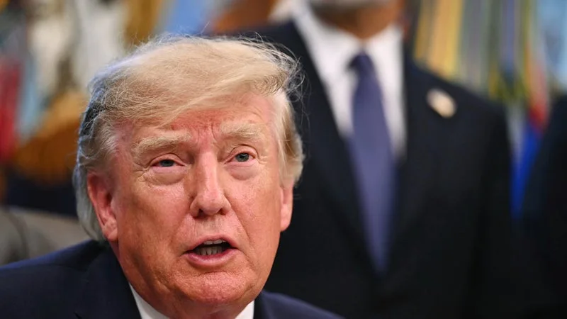 Donald Trump affirme qu'"il est temps pour l'Ukraine d'avoir un nouveau président"