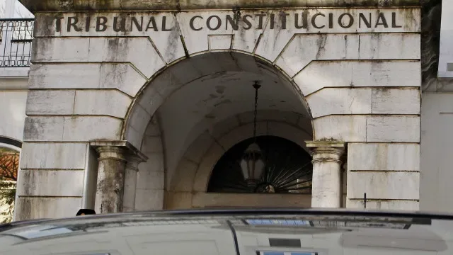 Juíza diz que há pedido de ilegalização do Chega, TC desmente. "Opinião"?