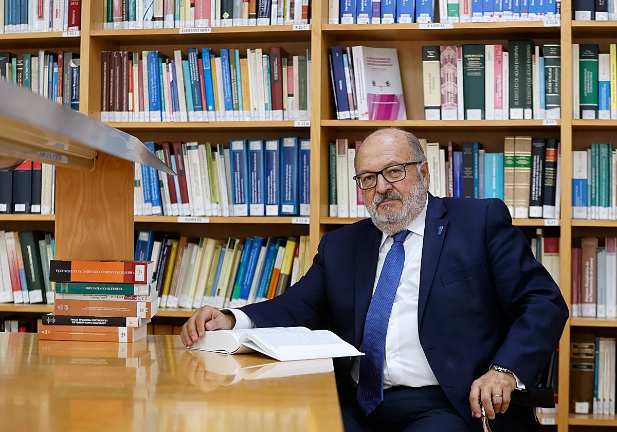 Carlos Arias: «La abogacía va a cambiar mucho, pero la relación con el cliente no la sustituirá una máquina»