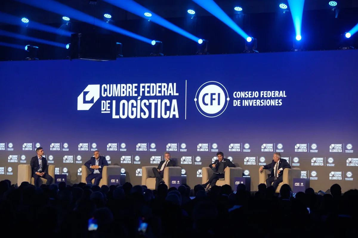 “Estamos sufriendo”: Kicillof le respondió a Santilli y criticó a Milei en una cumbre de gobernadores