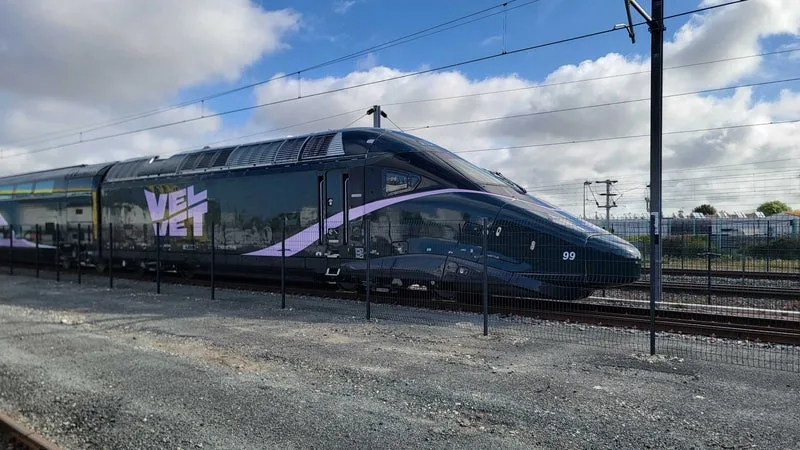 Velvet veut concurrencer la SNCF sur la façade ouest dès 2028: la compagnie ferroviaire obtient sa licence d'exploitation de trains à grande vitesse en France