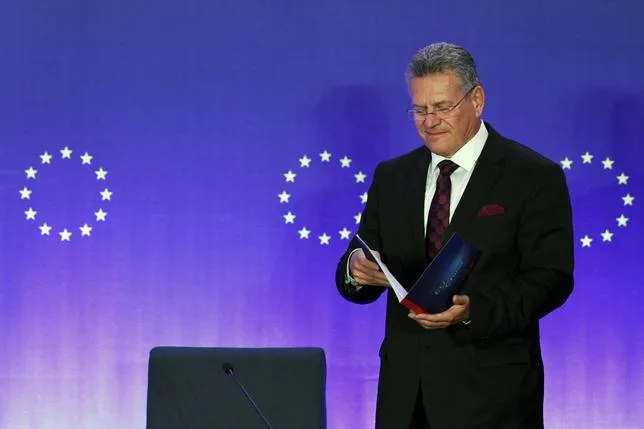 Pékin accepte de réduire ses exportations vers l’UE : “coup d’arrêt” dans l’escalade commerciale